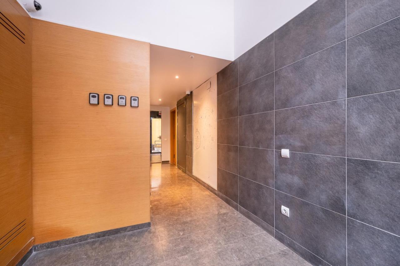 Sweett - Eixample Apartment Barcelona Bagian luar foto