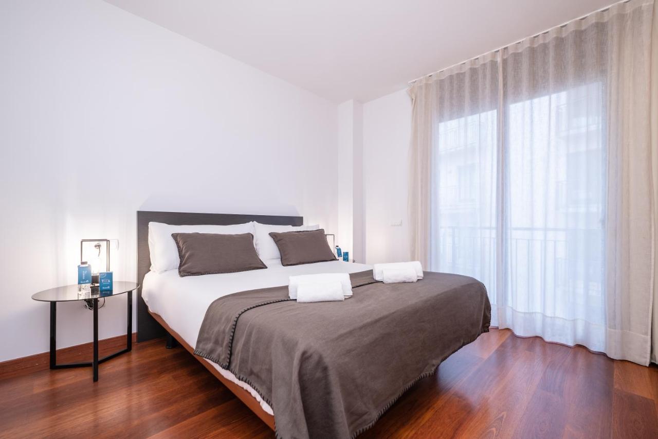 Sweett - Eixample Apartment Barcelona Bagian luar foto